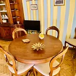 Ampio Apartment *