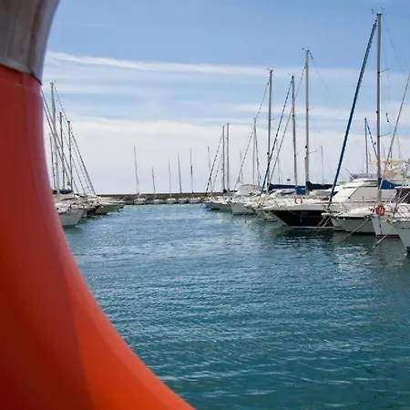 Ampio Apartman *