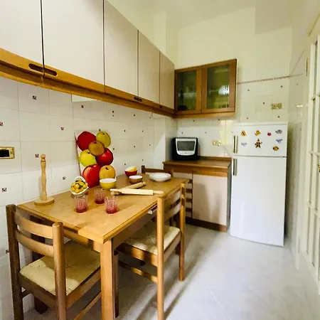 Ampio Apartman *