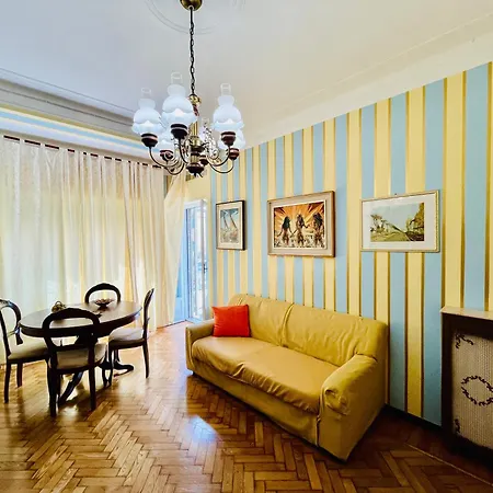 Ampio Apartman *